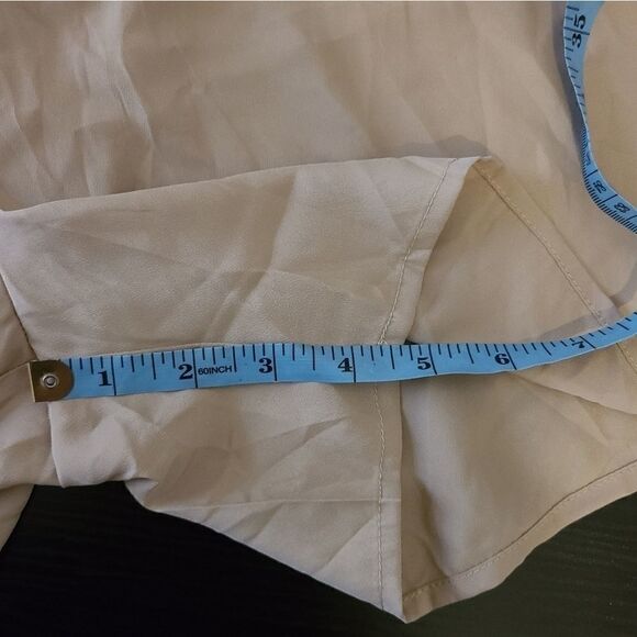 Jess Lightweight Beige Pull-on Pleated Shorts L - Picture 6 of 9